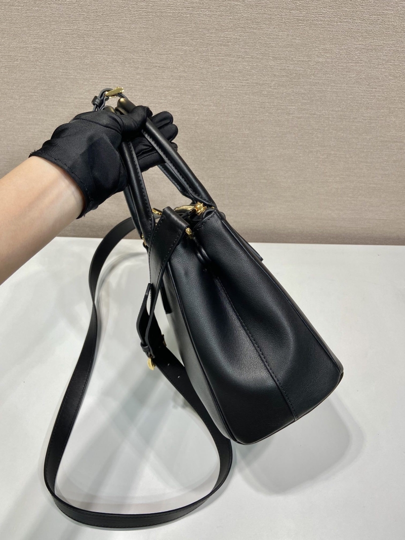 Pra*a top handle bags